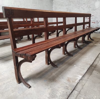 Panca da chiesa lunga in legno in vendita su Pamono