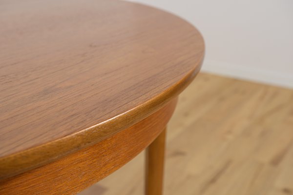 Mid-Century Round Teak Extendable Dining Table from Nathan, 1960s