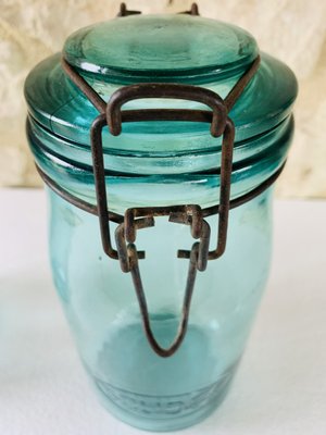 Un bocal vintage français en verre vert Solidex, capacité 1 litre - France