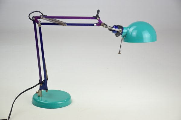 articulating desk lamp
