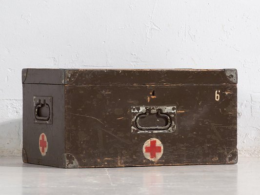 ヴィンテージusメディカル ランドリーコンテナ Vtg Military First Aid Kit Metal Box WWII Leather Handle Webbing