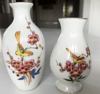 Chinesische Mid-Century Porzellanvasen, 2er Set bei Pamono kaufen
