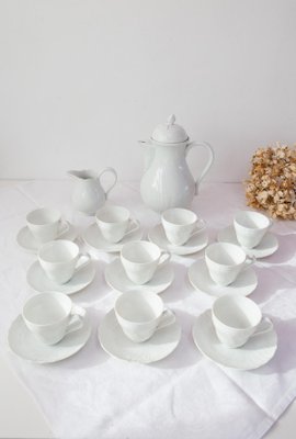 Deutscher Vintage Weißkaffee von Hutschenreuther, 1950er, 22er Set bei Pamono kaufen