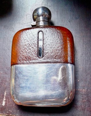 銀杯L Antique Silver Plated Leather Bound Hip Flask by James Dixon