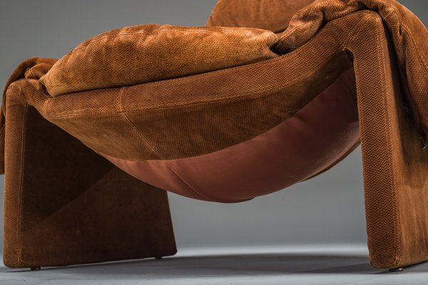 Proposals P60 Leather Lounge Chair by Vittorio Introini for