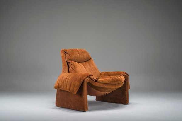 Proposals P60 Leather Lounge Chair by Vittorio Introini for Proposals P60 Leather Lounge Chair by Vittorio Introini for