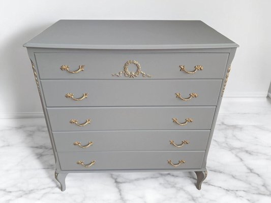 Louis XV French Chest of Drawers & Bedside Cabinets in Grey - Gold Painted Bedroom Set, Set of 3 for sale at Pamono Louis XV French Chest of Drawers & Bedside Cabinets in Grey - Gold Painted Bedroom Set, Set of 3 for sale at Pamono