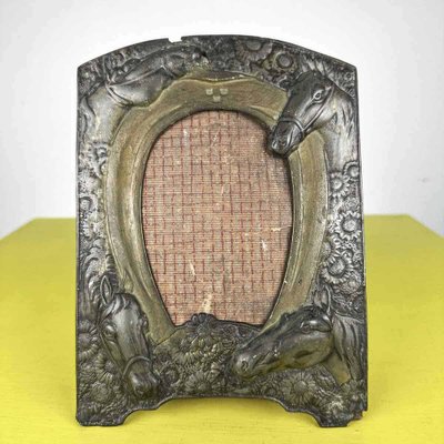 Art Nouveau Photo Frame in Bronze, 1900s for sale at Pamono Art Nouveau Photo Frame in Bronze, 1900s for sale at Pamono