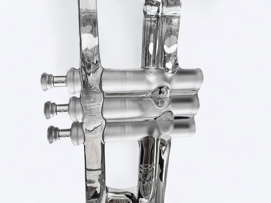 ロイヤル ド シャンパーニュ トランペット クリスタルガラス オブジェ Crystal Glass Trumpet by Royales De Champagne, France for sale at
