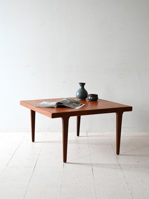 Skandinavischer Couchtisch aus Teak von Erik Wørts für Ikea, 1960er bei Pamono kaufen