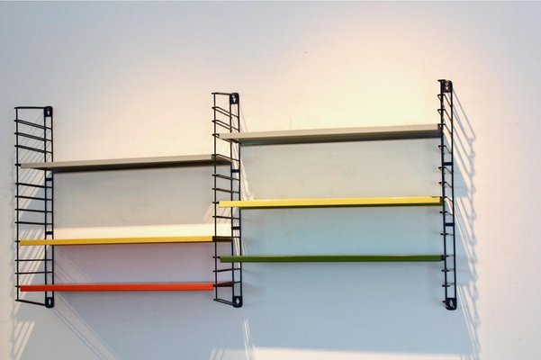Modulares industrielles Vintage Wandregal aus Metall, 1950er bei Pamono kaufen