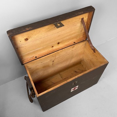 Japanese Medical Supply Chest, 1940s for sale at Pamono