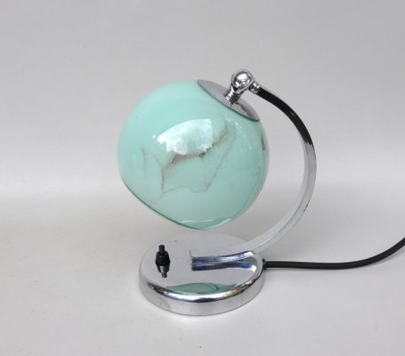Verchromte Art Deco Nachttischlampe & Glasschirm, 1930er bei Pamono kaufen