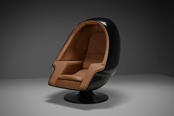 Alpha Stereo Egg Chair in Black Fiberglass and Leather by Lee West 