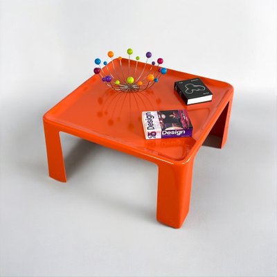 最高の Table Coffee Amanta in Bellini Mario by Fiberglass Orange 家具