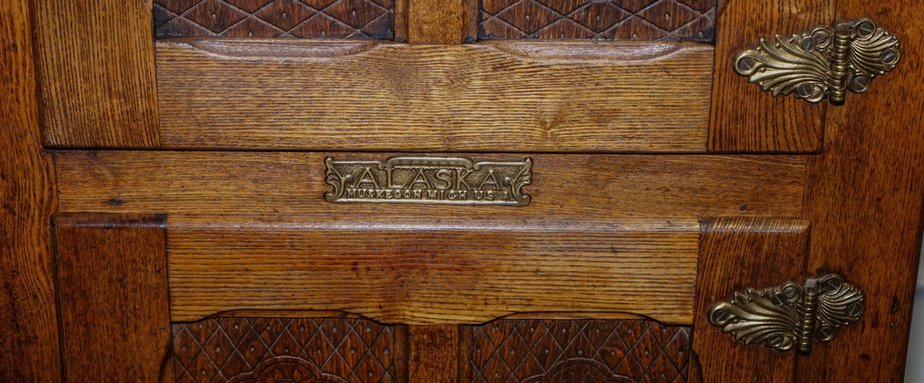 Large North American Alaska Muskegon Oak Larder Ice Box, 1900s for