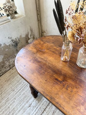 Antique Oval Oak Table, 1890s for sale at Pamono