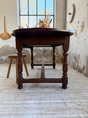 Antique Oval Oak Table, 1890s for sale at Pamono