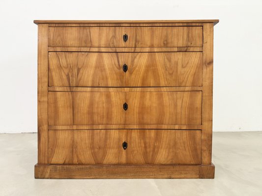 Moderne Kommode aus Kirschholz, 1810er bei Pamono kaufen