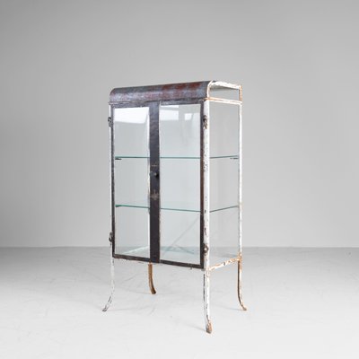 Italienische Vitrine aus Metall & Glas, 1930er bei Pamono kaufen