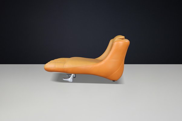Surrealist Postmodern Foot-Shaped Lounge Chair by Gaetano Pesce