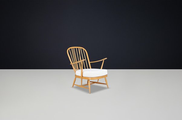 Windsor Sessel aus Heller Buche & Ulme mit New Bouclé Stoff von Ercol, 1960er bei Pamono kaufen
