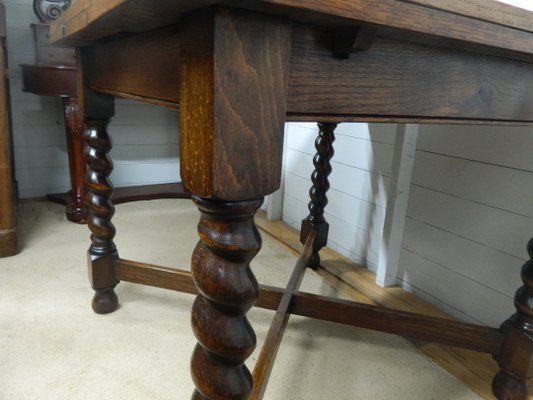 Oak Barley Twist Table, 1920s for sale at Pamono