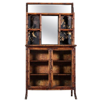 Englischer Schrank aus Bambus & Lackierter Chinoiserie, 19. Jh., 1870 bei  Pamono kaufen