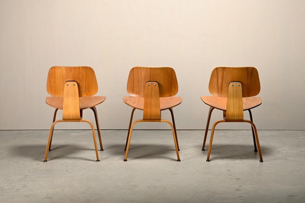 Early DCW Ash Plywood Dining Chair by Charles and Ray Eames for