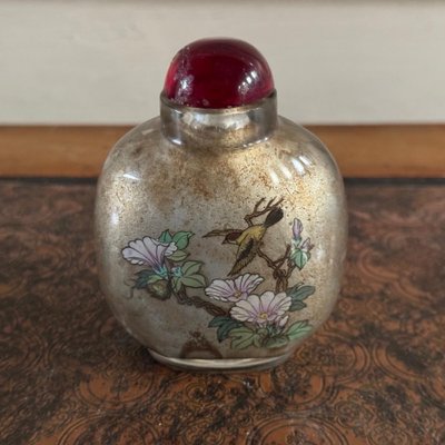 Chinese Snuff Bottle in Painted Glass with Birds and Flowers