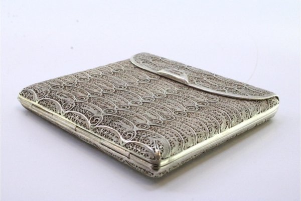 Silver Filigree Cigarette Case with Spring and Hinged Lid for sale at Pamono