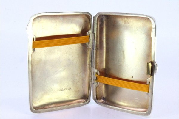 gold leaf cigarette price in uk Gold Leaf in 9g packs set marker in RYO price battle