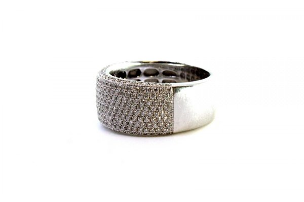 【les bon bon】delight ring white gold 14KT White Gold Diamond (1 CTW) Enhancer Ring- Available in