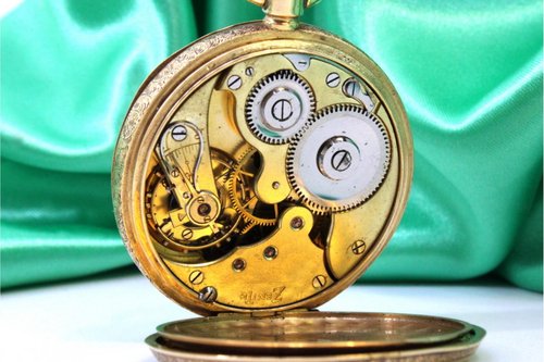 Orologio da tasca Grand Prix Paris 1900 in oro con rubini di Zenith