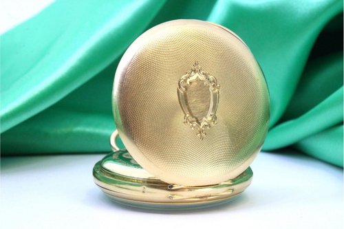 Reloj de bolsillo Grand Prix de París 1900 de oro de Zenith