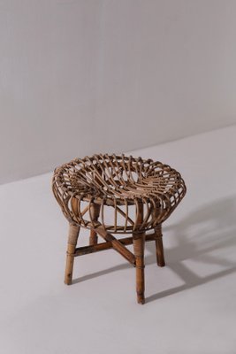 Sgabello vintage in vimini, Italia, 1960 in vendita su Pamono