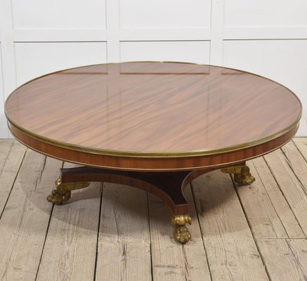 Runder Vintage Couchtisch aus Mahagoni, 1920er bei Pamono kaufen