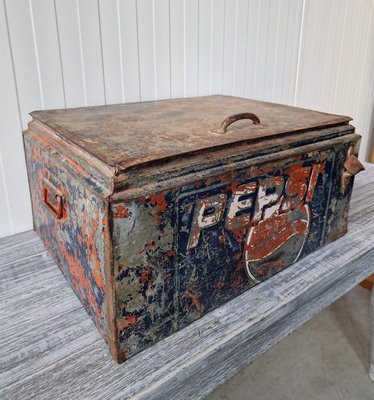 Antique Pepsi Cooler Box in Metal for sale at Pamono