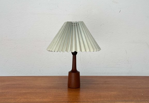 Mid-Century Modern Danish Teak Table Lamp, 1960s for sale at Pamono