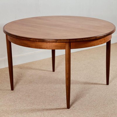 ダイニングテーブル G-PLAN g-plan Round Extension Table Round Extendind Dining Table from G-Plan for sale at Pamono