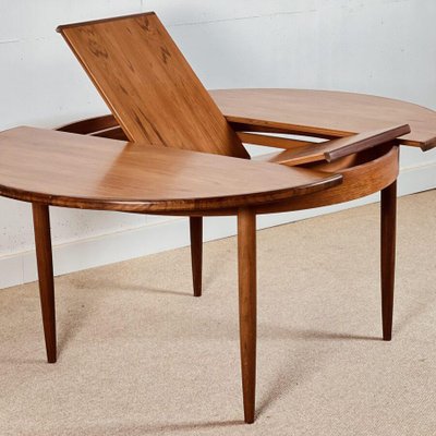 ダイニングテーブル G-PLAN g-plan Round Extension Table Round Extendind Dining Table from G-Plan for sale at Pamono