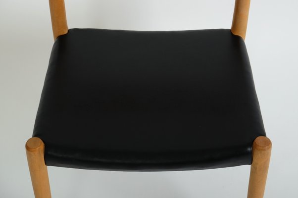 Mid-Century Modern Oak Dining Chair with Black Leather Seat by