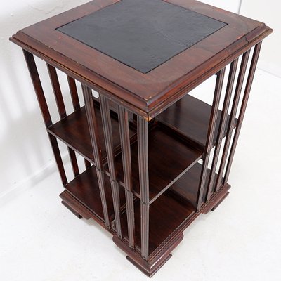 Drehbarer Beistelltisch oder Bücherregal aus Holz im Sheraton Revival-Stil bei Pamono kaufen