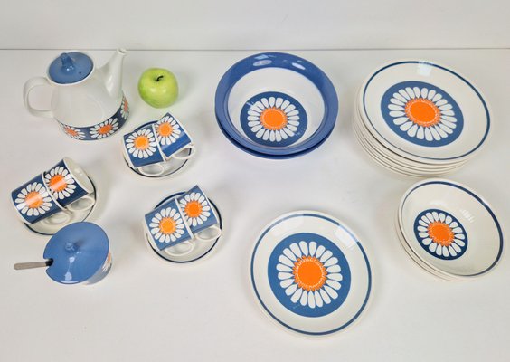 Daisy Turi Tableware from Figgjo Flint, Norway, 1960s, Set of 24