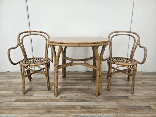 Vintage Outdoor Dining Table: Timeless Charm for Every Patio 2 Vintage Outdoor Dining Table: Timeless Charm for Every Patio