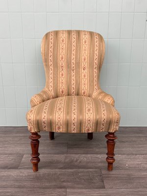 Poltrona da camera antica in stile Luigi Filippo, fine XIX secolo