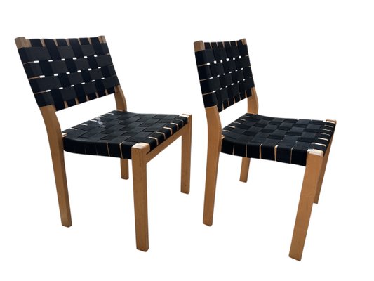 Set of 611 Chairs by Alvar Aalto for Artek for sale at Pamono