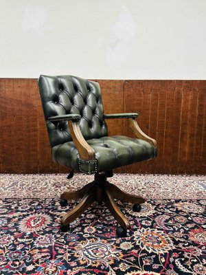 Vintage Chesterfield President Chair for sale at Pamono