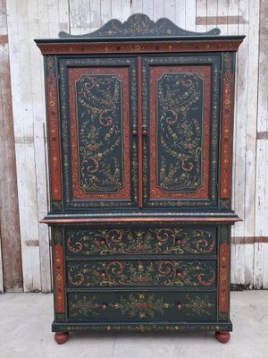 Dutch Hindeloopen Hand-Painted Cabinet, 1960 for sale at Pamono
