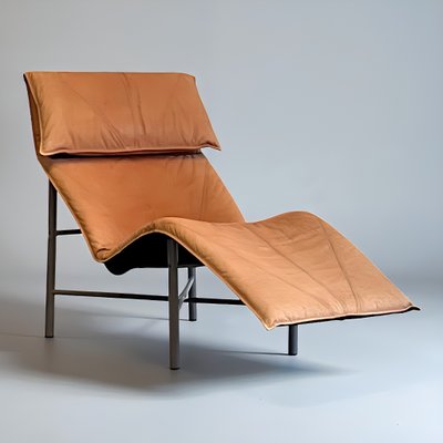 Postmodern Skye Relax Lounge Chair in Patinated Cognac-Brown